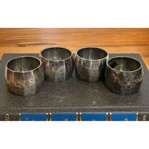 4 Pc Vintage Hammered Silver Plate NAPKIN RINGS Made In India Original Patina